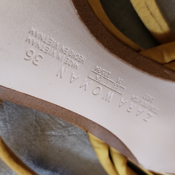 Zara NWT Canary Gold Evening Shoes - Picture 6 of 7